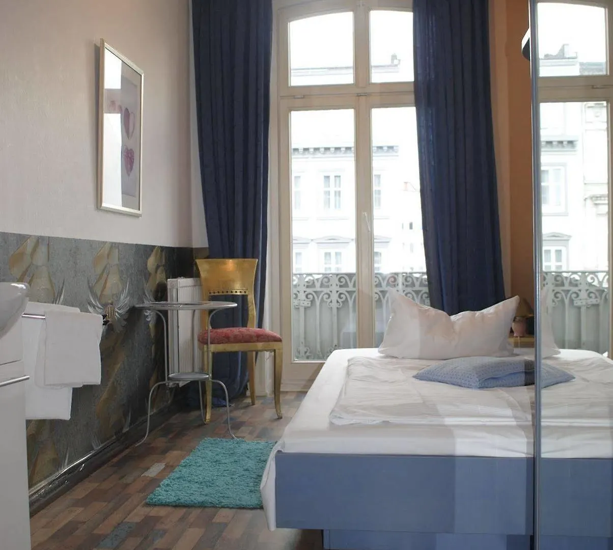 Hotel Village Hamburg-Harburg 3*,